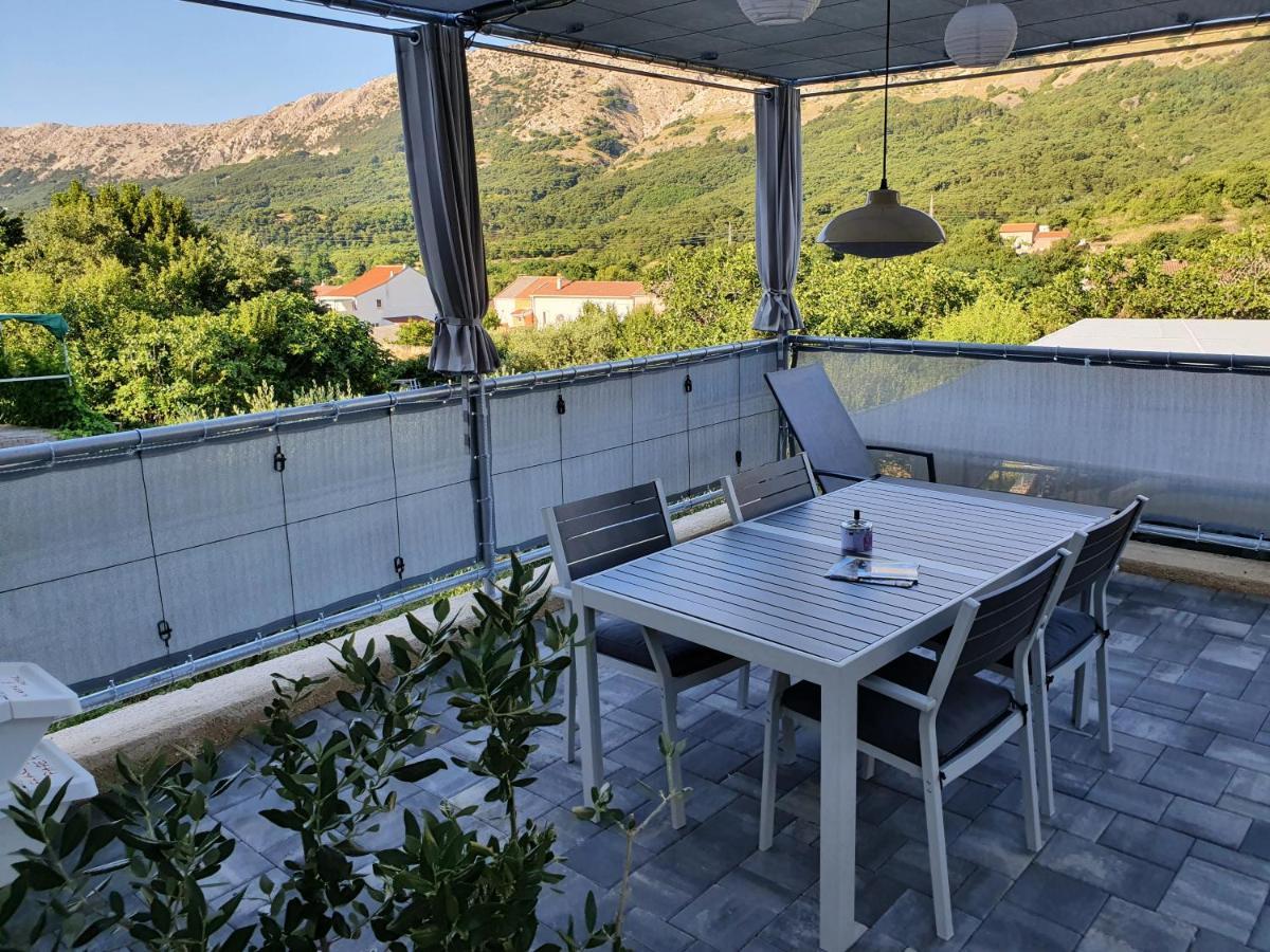 Relax House Rosemary Apartment Draga Bascanska Exterior photo